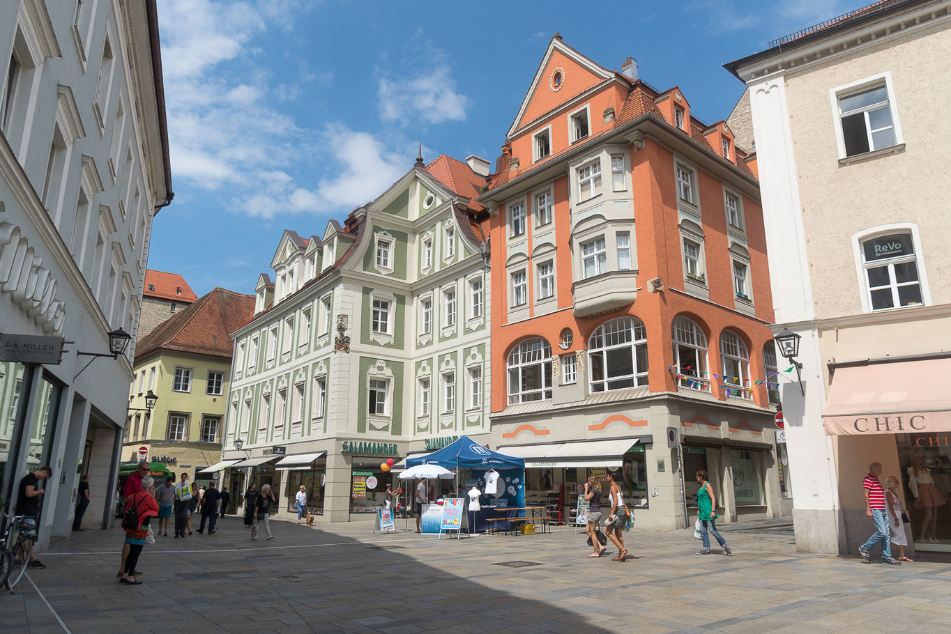 ismerősök tér passau